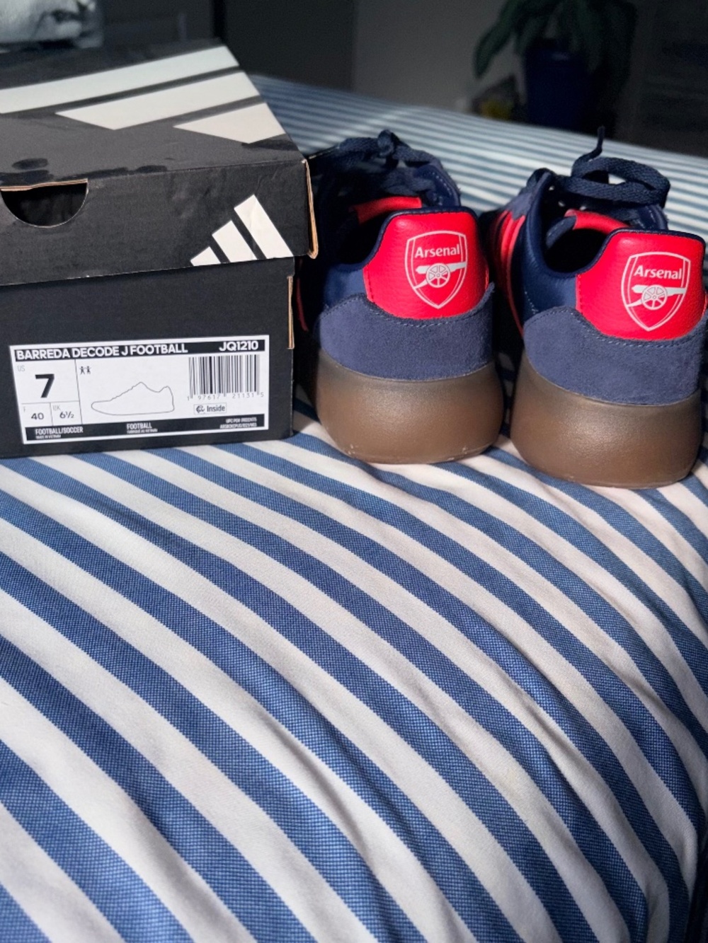 7y or 8.5 women’s